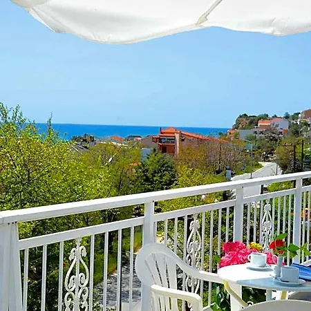 Hotel Triada 2*